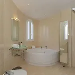Athena With Private Heated Pool And Sea Views 别墅 阿德耶
