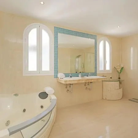 Vila Athena With Private Heated Pool And Sea Views *