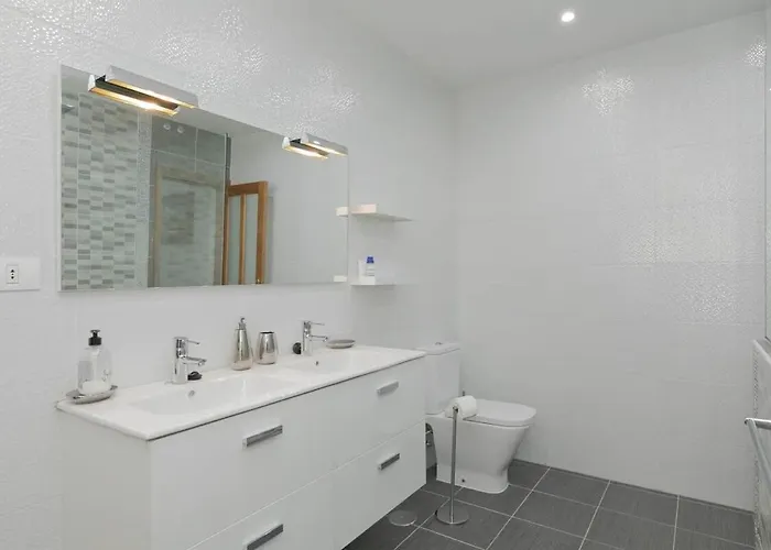 Athena With Private Heated Pool And Sea Views *