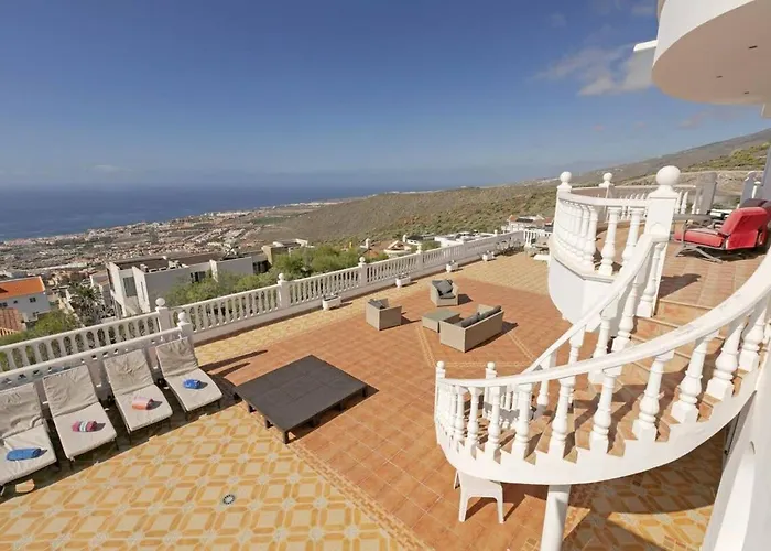 Athena With Private Heated Pool And Sea Views